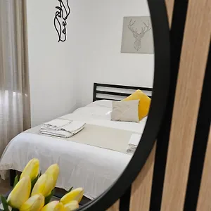 Stazione E Centro Bed and breakfast